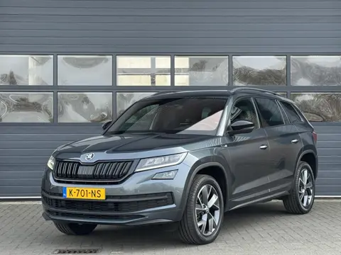 SKODA KODIAQ 1.5 TSI SPORTLINE BUSINESS I AUTOMAAT I TREKHAAK I P-CAMERA I STOELVERWARMING