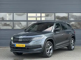 SKODA KODIAQ 1.5 TSI SPORTLINE BUSINESS I AUTOMAAT I TREKHAAK I P-CAMERA I STOELVERWARMING