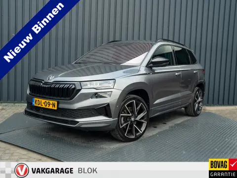 Škoda Karoq 1.5 TSI ACT Sportline Business | Pano | Trekhaak wegkl. | Stoelgeheugen | 360 Camera | P