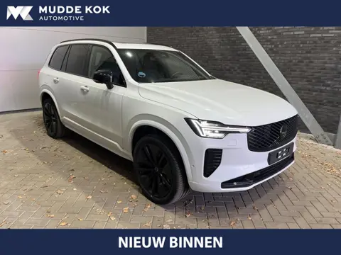 Volvo XC90 T8 Plug-in hybrid Ultra Black Edition | Luchtvering | Trekhaak | Head-Up | 360° Camera | 