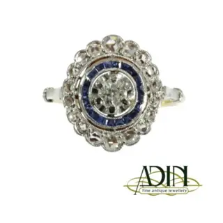 Art deco trouwring met prachtige saffier.