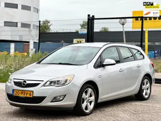 Opel Astra Sports Tourer 1.4 Turbo Edition/navi/psensor/trekhaak/2sleutels/boekjes/incl jaar apk