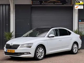 Skoda Superb 1.5 TSI ACT/AUT/PANO/NAVI/XENON/PDC/BOMVOLL