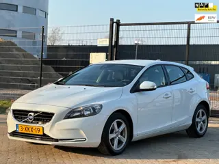 Volvo V40 1.6 D2 Kinetic Business|NAVI|PSENSOR|TREKHAAK|CRUISE|AIRCO