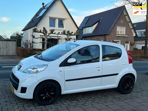 Peugeot 107 1.0-12V XS 109.000 km NL-AUTO-NAP APK T/M 3-2027!!