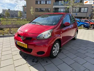 Toyota Aygo 1.0-12V Comfort Navigator | Airco | 5-deurs | NAP