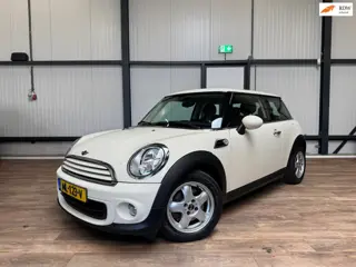 Mini Mini 1.6 One MINIMALIST Pepper / CLIMA / CRUISE / Stuurwielbediening / 6 versn /