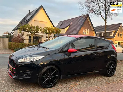 Ford Fiesta Red/Black Edition 99.000 km NAP - APK T/M 01-2027!!