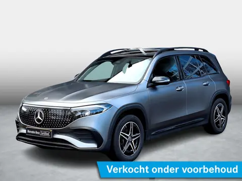 Mercedes-Benz EQB 250+ AMG Line | Night Pakket | Panoramadak | Dodehoekassistent | Donkergetint Glas