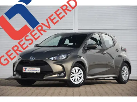 Toyota Yaris 1.5 Hybrid Comfort | Gereserveerd | (bj 2024)
