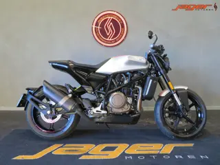 Husqvarna HUSQVARNA VITPILEN 701 TOPSTAAT! (bj 2019)