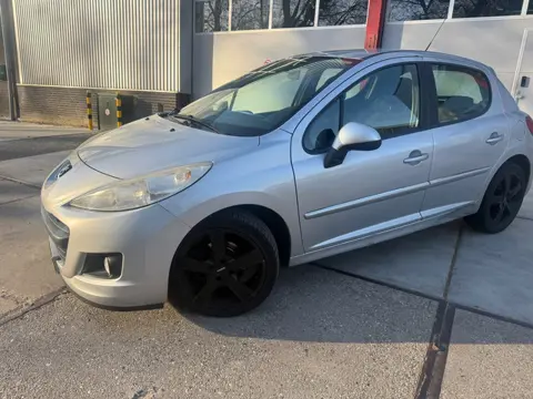 Peugeot 207 1.4 VTi Access