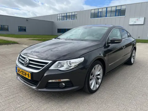 Volkswagen Passat CC 2.0 TDI DSG Navi Leer 5Personen