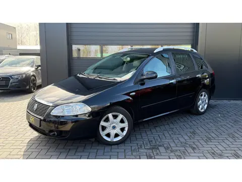 Fiat Croma 2.2-16V Emotion Airco|Trekhaak|NL Auto