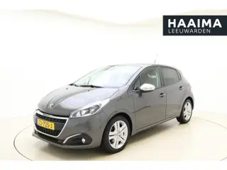 Peugeot 208 1.2 PureTech Signature 82 PK | Handgeschakeld | Airco | Navigatie | Cruise Control | Par