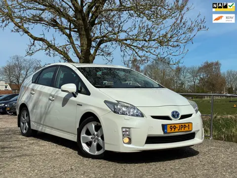 Toyota Prius 1.8 Dynamic | HUD + Leder + Keyless + Clima + Cruise nu € 6.975,-!!!