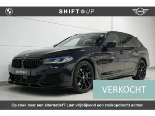 BMW 5-serie Touring 530e xDrive M-Sport | Panoramadak | M-Stoelen | CoPilot | Harman Kardon