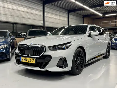 BMW 5-serie Touring 530e M-SPORT Pano/Harman/Trekhaak/Led