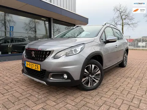 Peugeot 2008 1.2 PureTech Allure | Automaat | Pano | CarPlay