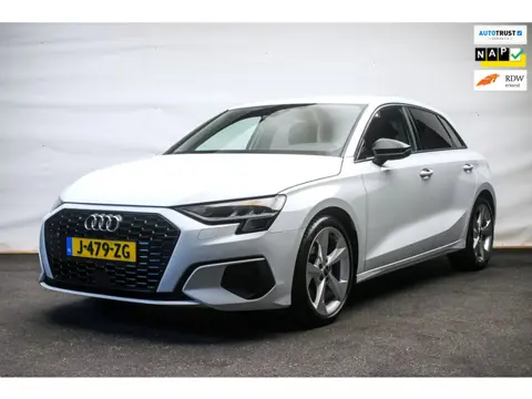 Audi A3 Sportback 30 TFSI Pro Line S ORG NL [ LED Virtual Carplay 18 Inch S Edition Velgen Parkeerse