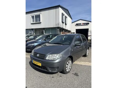 Fiat Punto 1.2 Young Goed rijdende Punto met een Apk t/m 24-06-2026. Airco,Electr ramen(prijs is zo 