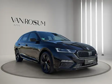 Skoda Octavia Combi 1.4 TSI RS iV PHEV Business | Pano | Head-Up | Led | Stuur verw. | Parksensoren 