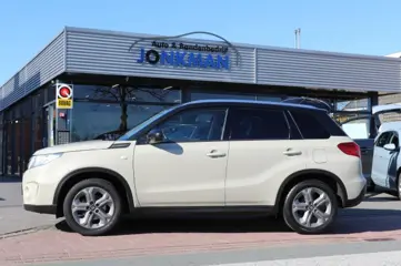 SUZUKI VITARA 1.6 RHINO exclusive automaat, afnb-trekhaak,camera, jaar garantie!