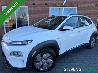 Hyundai KONA EV Comfort 64 kWh VERKOCHT! CAMERA / KEYLESS / NAVI / CLIMA / CR