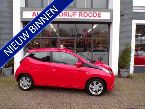 Toyota Aygo 1.0 VVT-i x 5-Drs AIRCO,CAMERA,NIEUWE APK !!