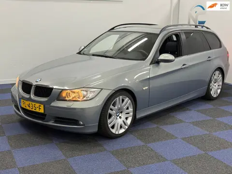 BMW 3-serie Touring 320i Executive / SCHUIFKANTELDAK / NAP / AUTOMAAT