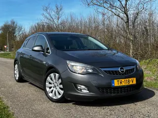 Opel Astra 1.6 Turbo Sport | " 149.000 " KM + Cruise control |