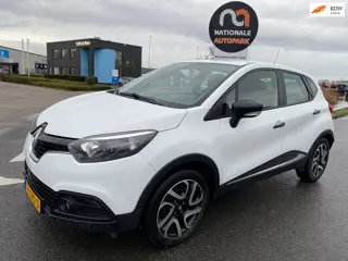 Renault Captur 2014 * 1.5 dCi Expression * PDC * LED * SMART ENTRY * EXPORT & HANDEL