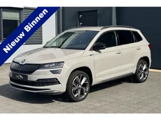 Škoda Karoq 1.5 TSI ACT 150pk DSG Sportline STOELVERWARMING LED AUTOMAAT 19" LICHTMETAAL