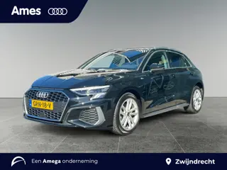 Audi A3 Sportback 40 204pk TFSIe S-Line Parkeersensoren achter | Navigatiesysteem | Verwarmbare voor