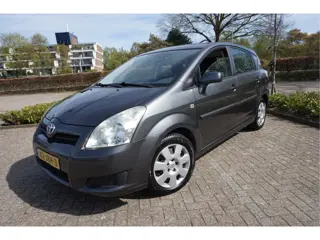 Toyota Verso 1.6 VVT-i Terra (bj 2009)