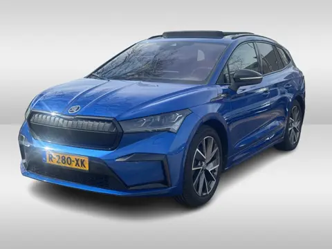 Škoda Enyaq iV 60 Sportline / NIEUWSTAAT! / Panoramadak / Camera / Leder&Alcantara / 20'' / Keyless 