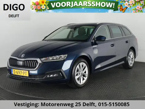 Skoda Octavia Combi 1.5 e-TSI HYBRID BUS.PLUS 150 PK 1e EIG AUTOMAAT SCHUIF/KANTEL PANORAMADAK.GROTE