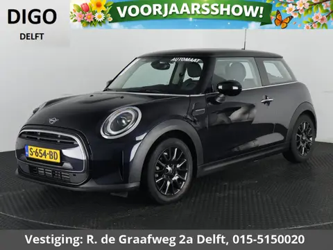 Mini Mini 1.5 Cooper Sports Classic Automaat | Apple Carplay & AndroidAUTO | Parkeersensoren | 1e ei