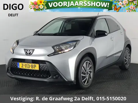 Toyota Aygo X 1.0 VVT-i MT Play Bi-Tone | Apple Carplay & AndroidAUTO | Camera | Privacy Glass |
