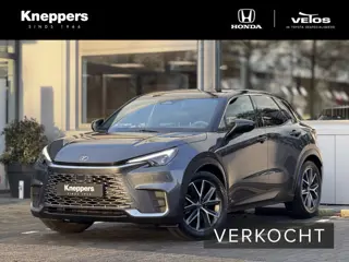 Lexus LBX Emotion Bi-Tone 2WD | GEEN AFLEVERKOSTEN |  Dodehoekdetectie, Elektrische achterklep, Lede