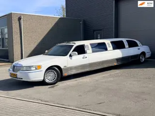 Lincoln TOWN CAR Limousine 8pers