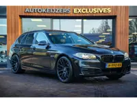 BMW 5-serie Touring 530d High Executive Dakrail 20"L.M. Pano Koplampreiniging Parkeersensoren voor+a
