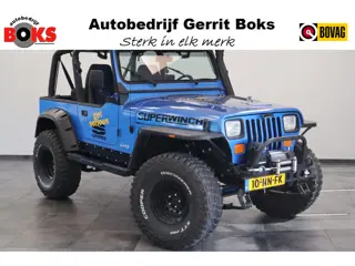 Jeep Wrangler 4.0i Softtop 4WD Luxe Leder Automaat Uniek LED Bar Compressor Winch Lier Grote banden 