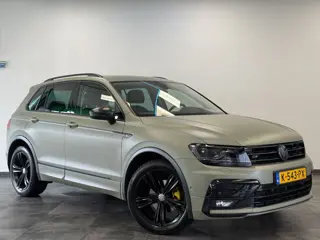 Volkswagen Tiguan 1.5 TSI ACT Highline Bns R-Line Trekhaak Unieke-Wrap Adaptive-Cruise