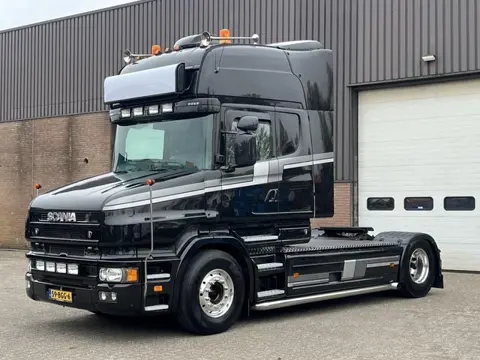 Scania T164-480 V8 / Manual / Retarder / 470 WB / Airco / Original Torpedo-hauber / Leather / Showtr