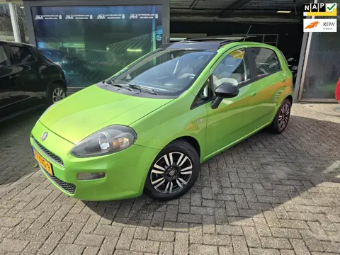 Fiat Punto Evo 0.9 TwinAir Lounge | 12MND GARANTIE | AIRCO | PANO DAK | NW APK