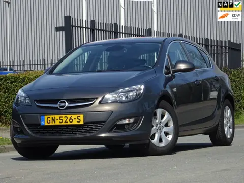 Opel Astra 1.4 Edition NAP/NAVI/AIRCO/CRUISE/PDC/APK 03-2027