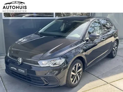 Volkswagen Polo 1.0 TSI 95pk H5 Life Business Climate Control Stoelverwarming Camera 16" Velgen Navi