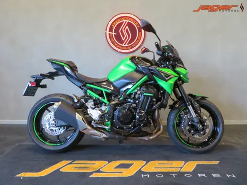 Kawasaki Z900 Z 900 NIEUWSTAAT WEINIG KM! (bj 2022)
