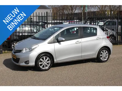 Toyota Yaris 1.0 VVT-i Aspiration, Airco!